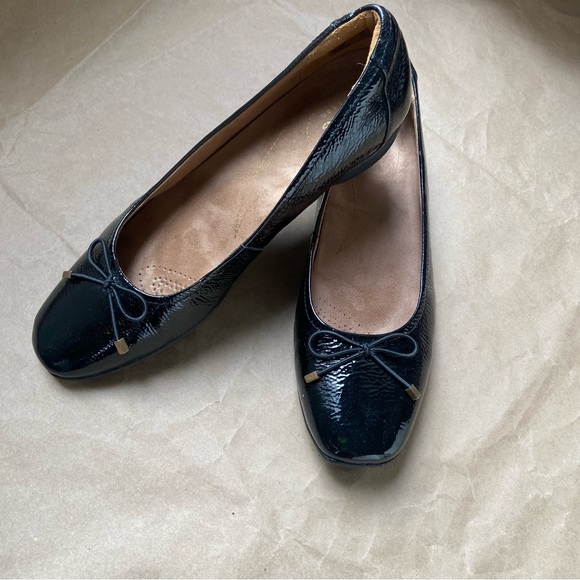 Clarks Shoes - Clarks Women's Black Ballerina Flats Size 8.5